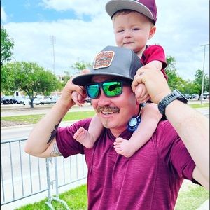 Meet your Posher, Dakota